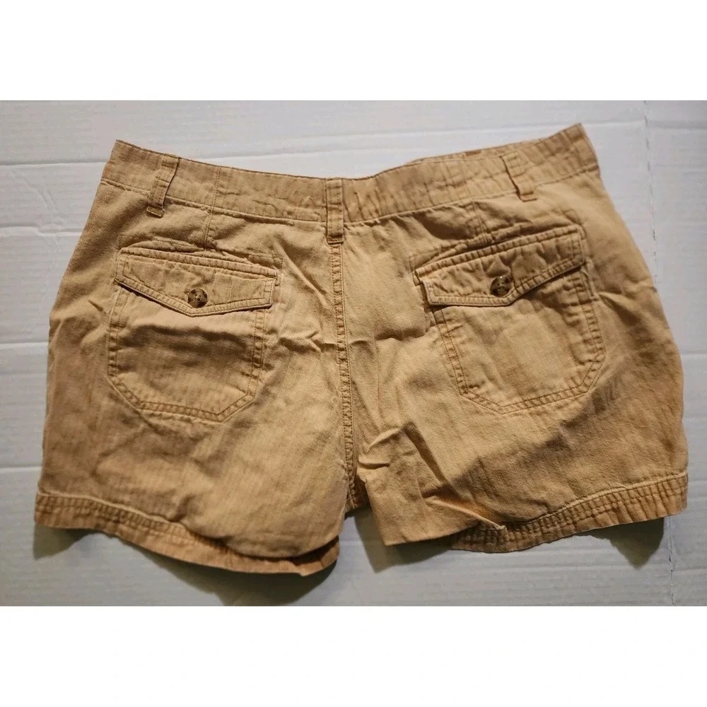 Cabelas Casuals Women's Beige Cargo Shorts Gorpcore Hiking Style Size 8 Regular